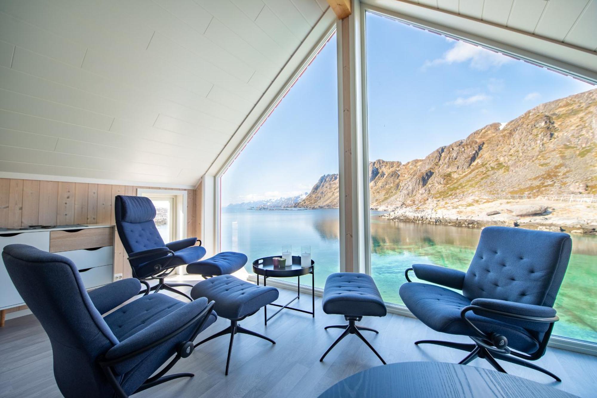 Lofoten Waterfront Luxury Lodge Ballstad Exterior photo